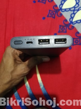 Power bank mi